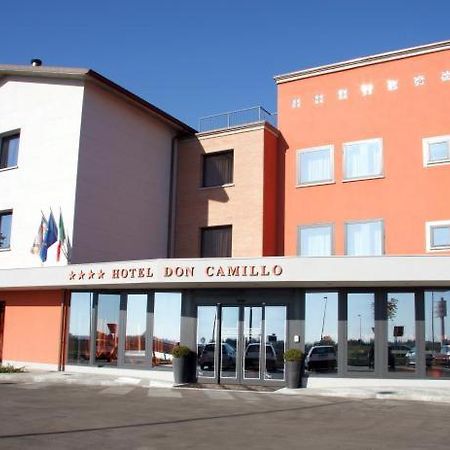 Hotel Don Camillo Brescello Exterior photo