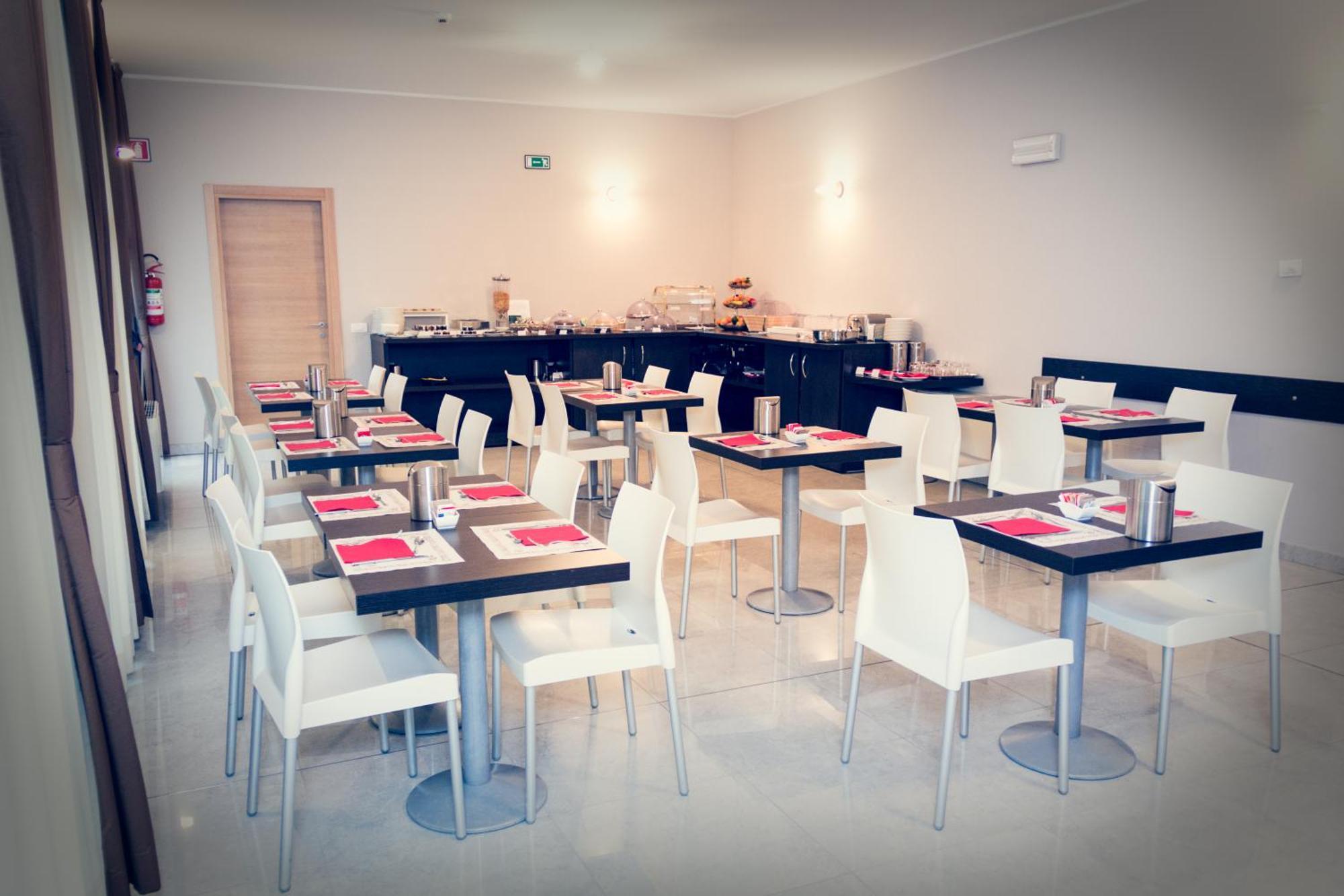 Hotel Don Camillo Brescello Exterior photo