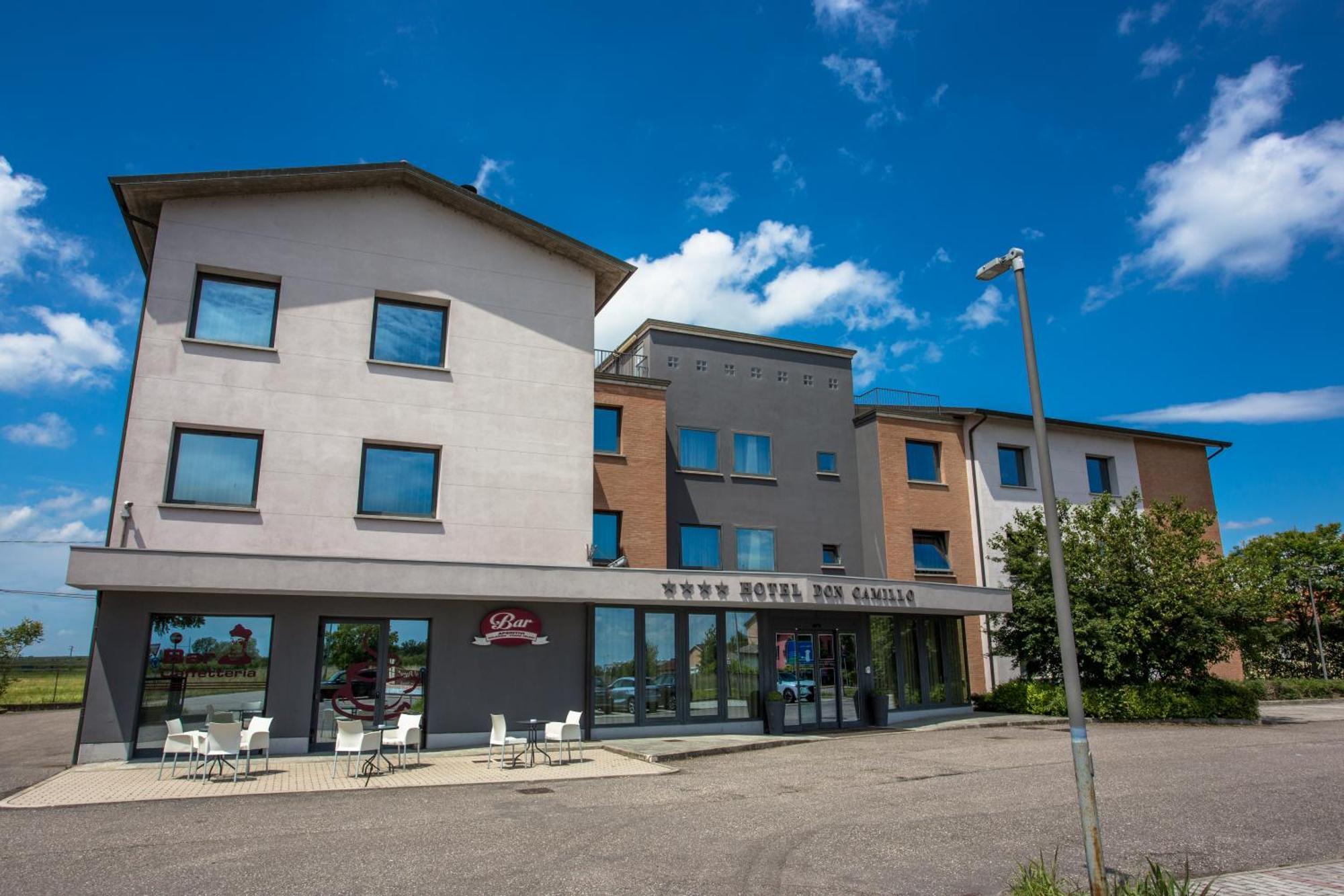 Hotel Don Camillo Brescello Exterior photo