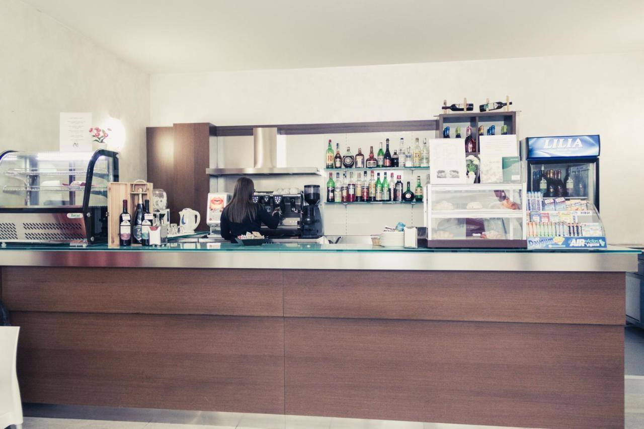 Hotel Don Camillo Brescello Exterior photo